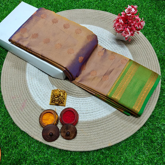 beautiful Rettai Petta Border Soft Silk Saree! 🌹 Here are the details: