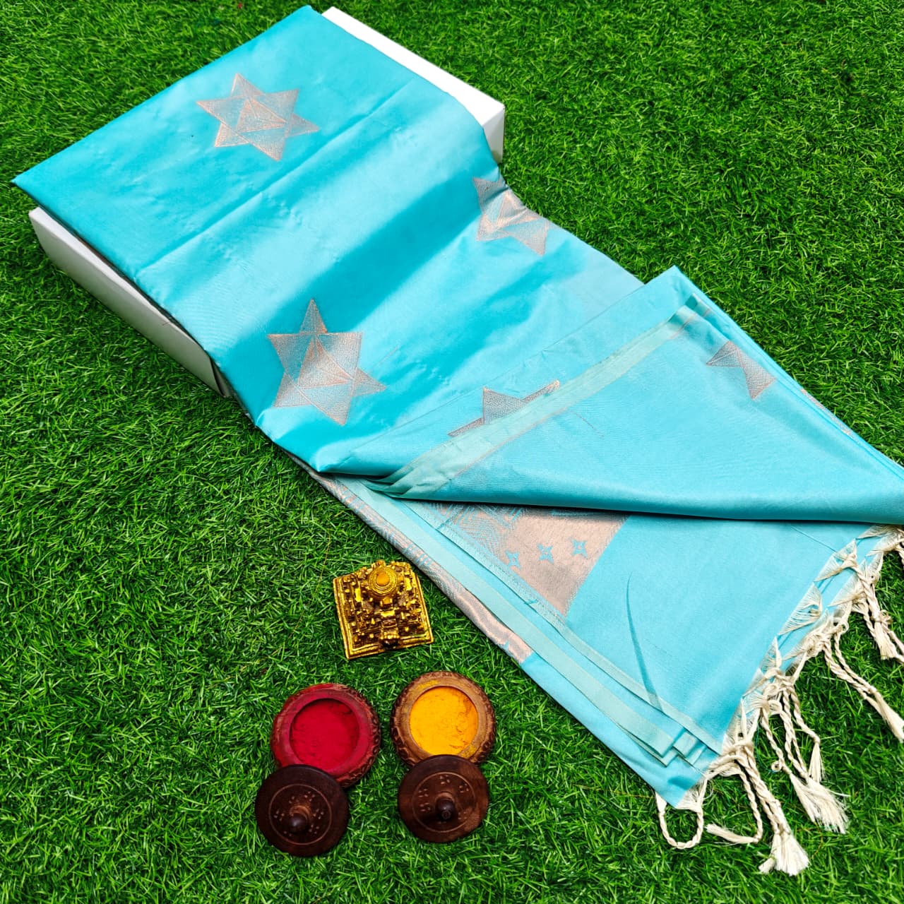 Luxurious soft silk saree