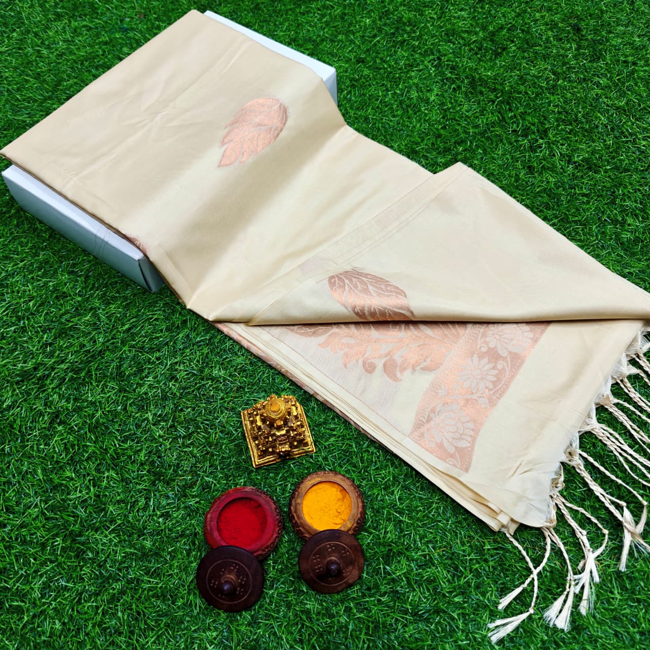 Luxurious soft silk saree