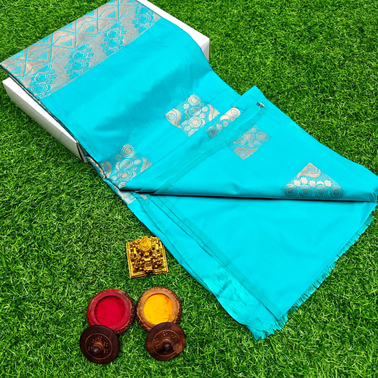 Luxurious soft silk saree