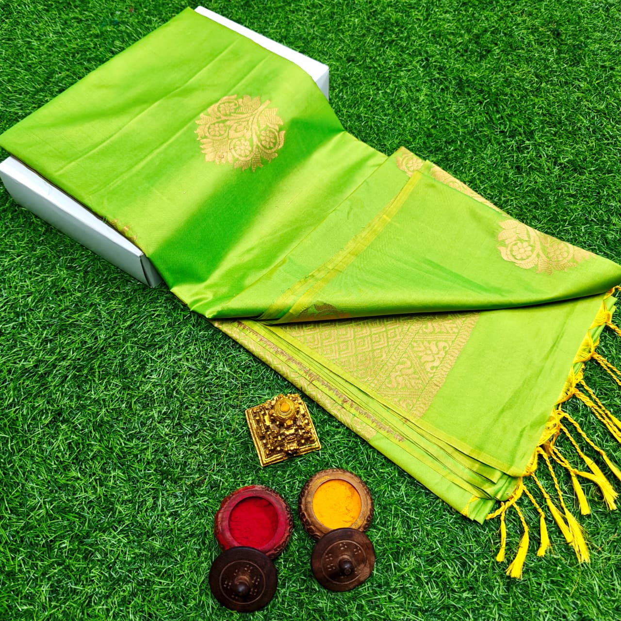 Luxurious soft silk saree