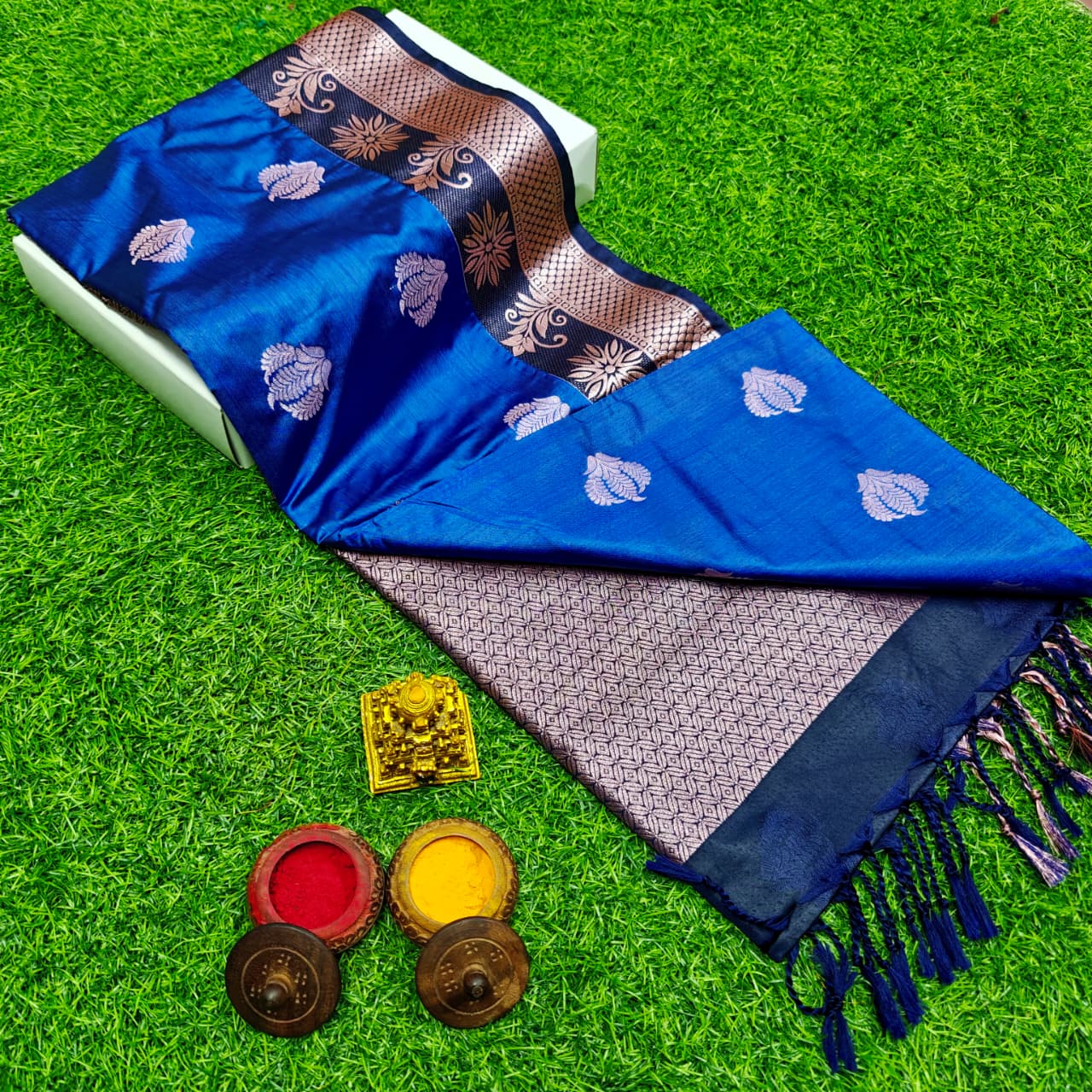 Luxurious soft silk saree