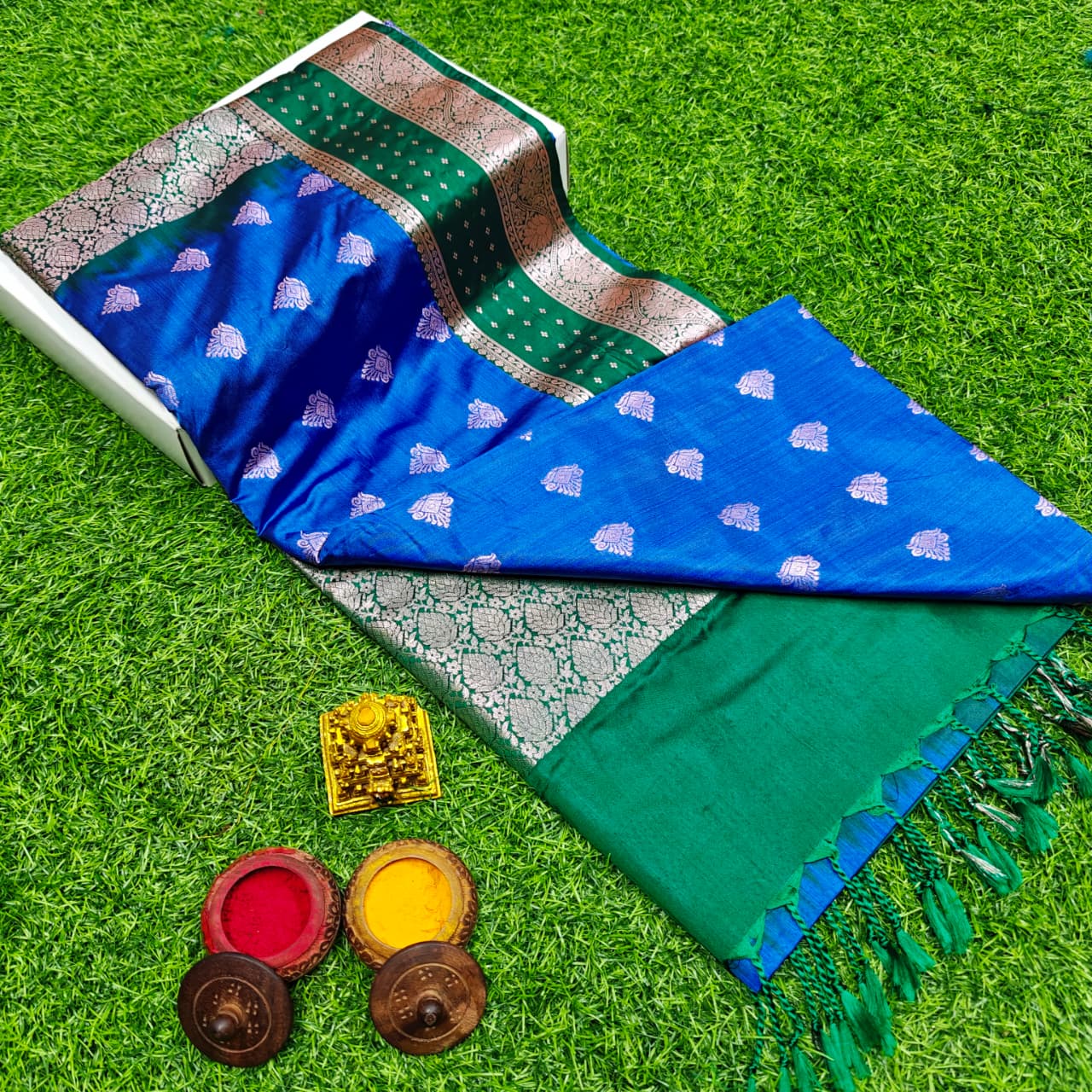 Luxurious soft silk saree