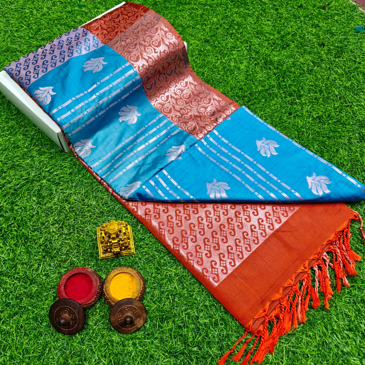 Luxurious soft silk saree