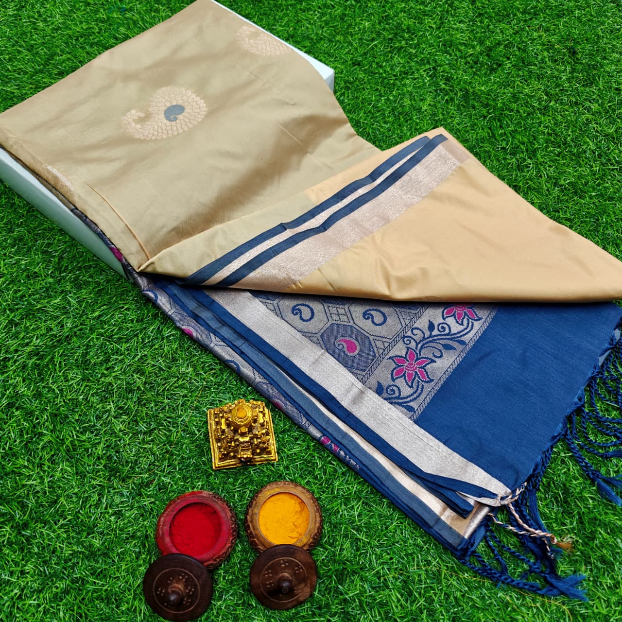 Luxurious soft silk saree