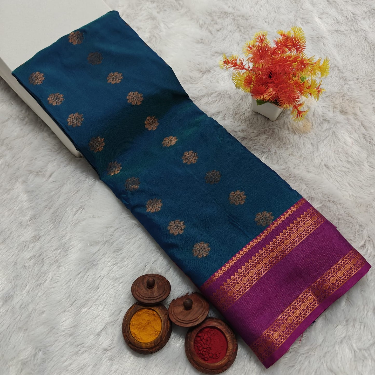 beautiful Rettai Petta Border Soft Silk Saree