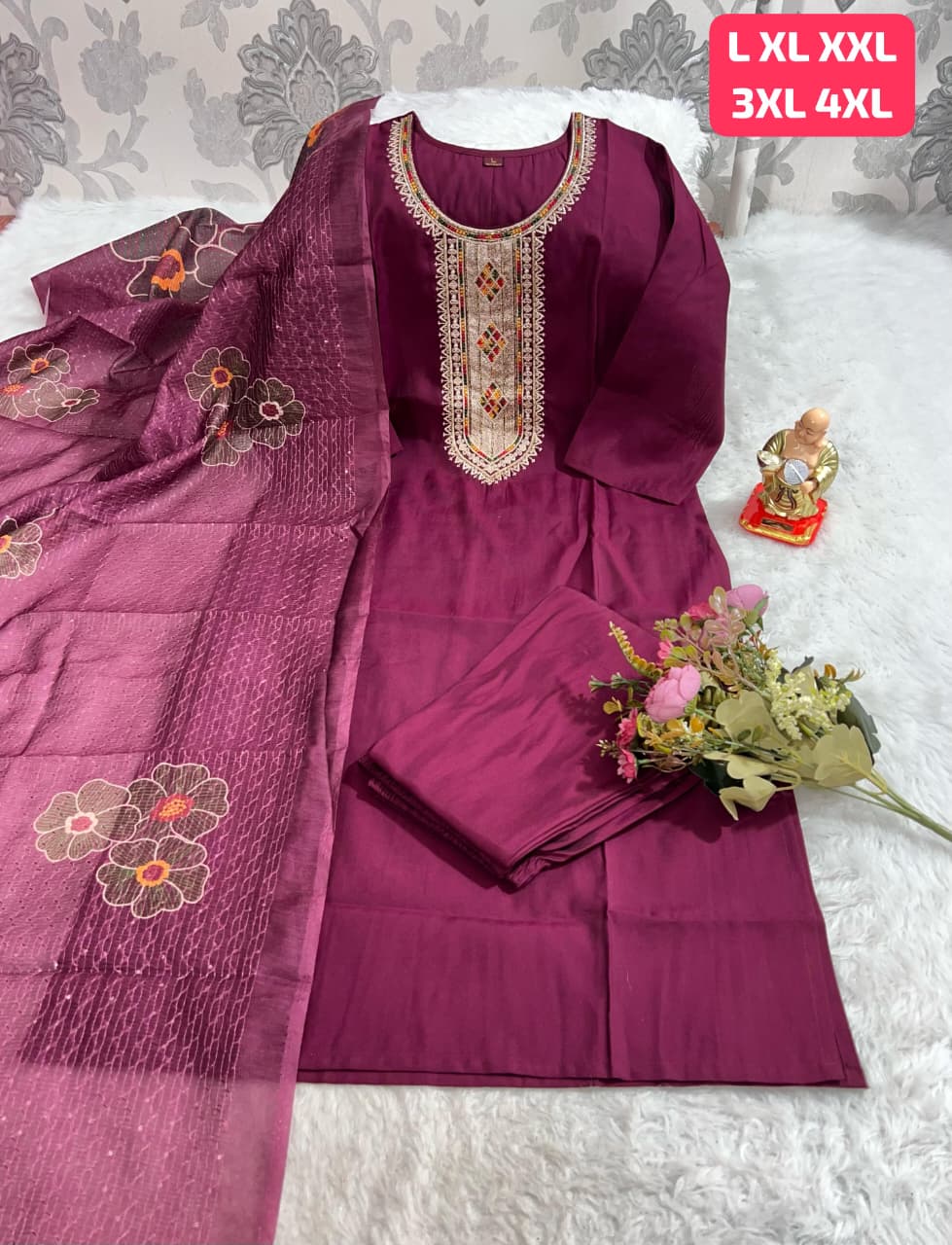 looking at a stunning Kurti Pent Dupatta Set