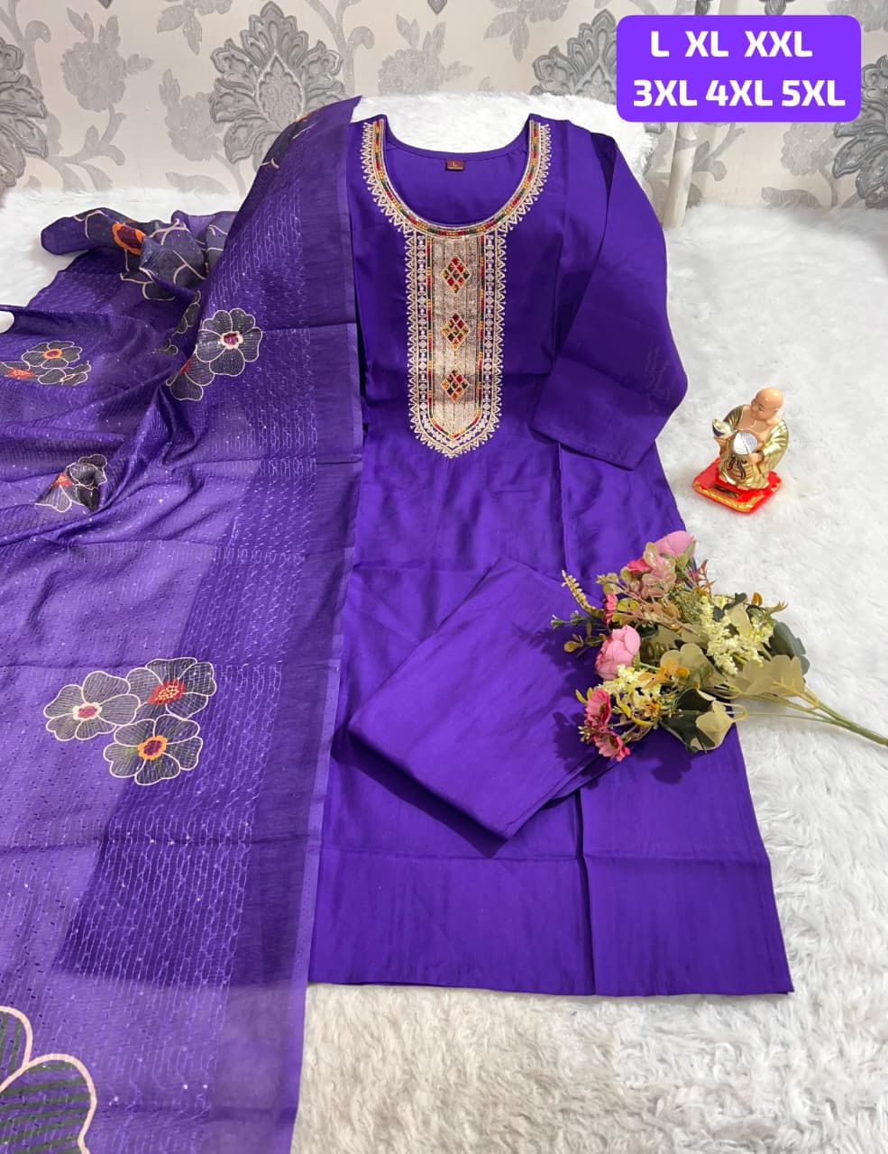 looking at a stunning Kurti Pent Dupatta Set